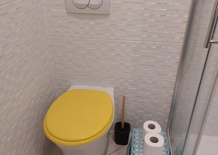 アパート Old Centre With Parking